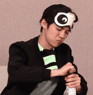 头戴式耳机怎么保养,长期戴耳机如何保养耳朵