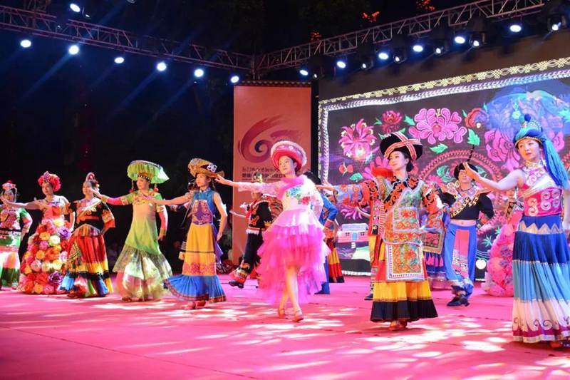 国庆云南周边旅游景点推荐,国庆去云南旅游景点有哪些要求