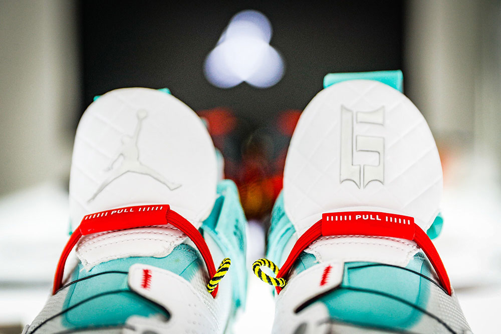 买一双评价比较好的鞋,airjordan经典黑红脚趾评测