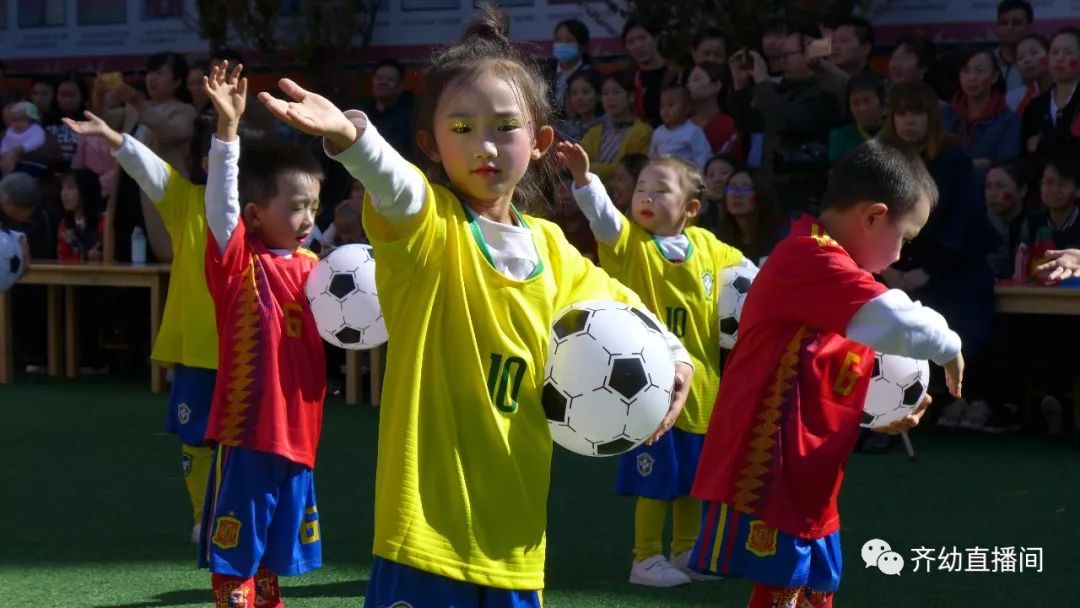 迎国庆健身操表演视频幼儿园,幼儿园大班器械操国庆串烧