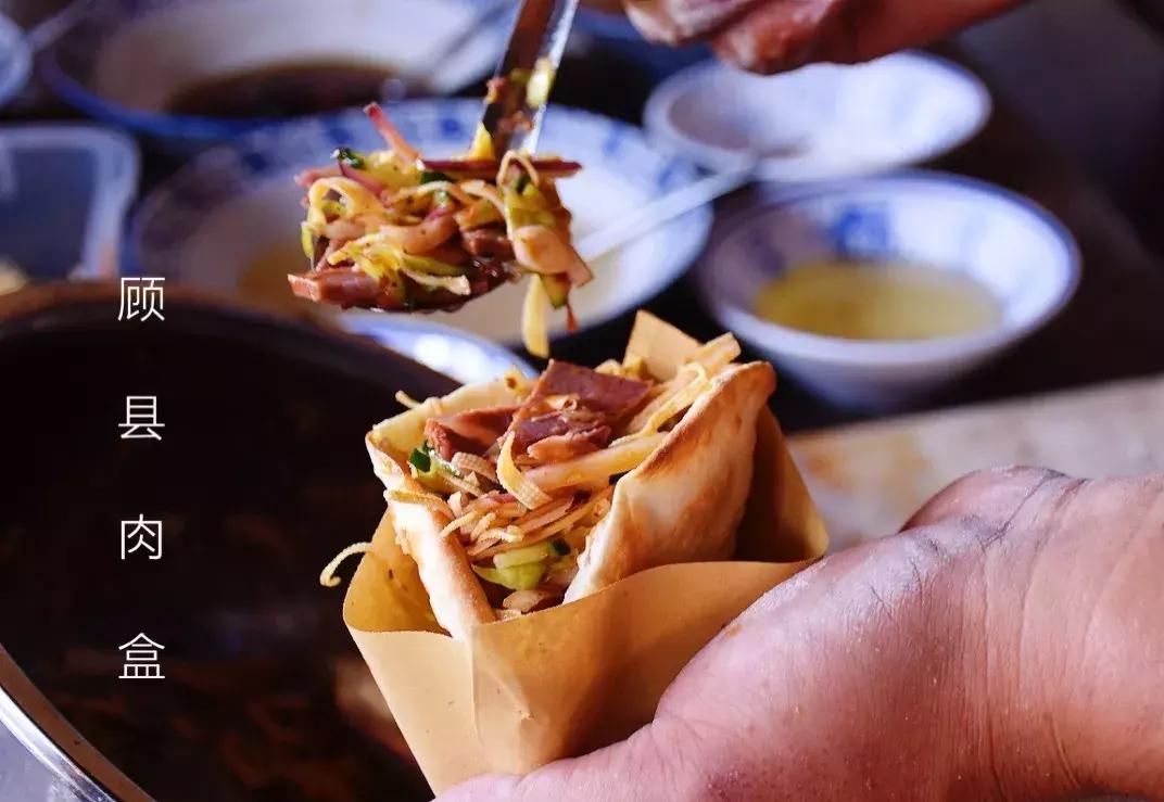 郑州足球小镇有真草足球场吗,郑州足球小镇现状