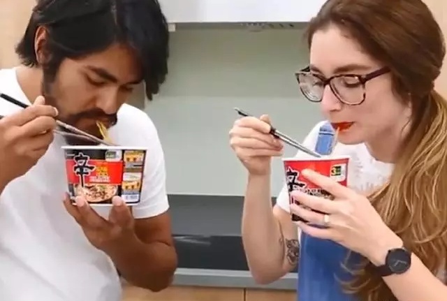 一天吃三顿泡面的危害,一天吃三顿泡面持续一个月