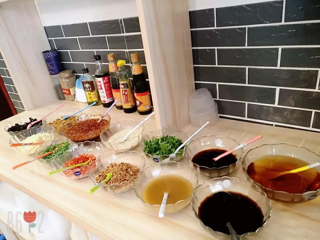 石锅鱼这家店回头客超多,武穴石锅鱼地址