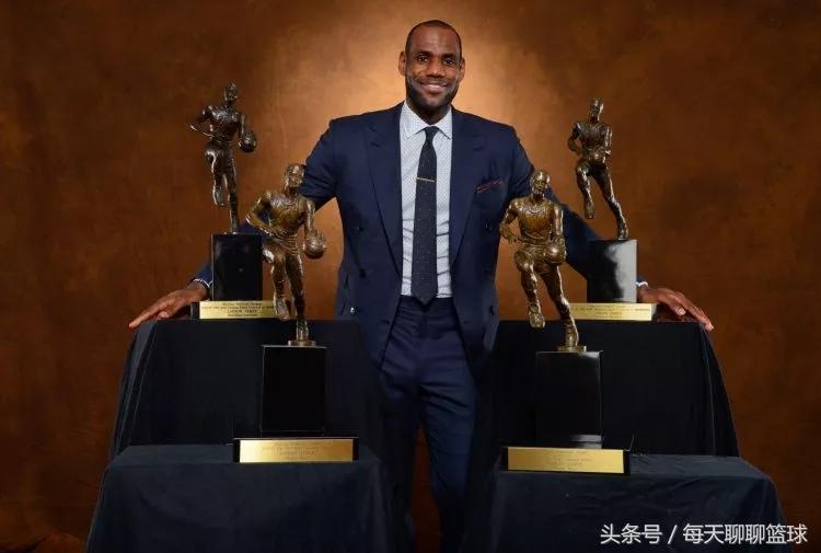 勒布朗詹姆斯生涯总薪水,勒布朗詹姆斯高中生涯