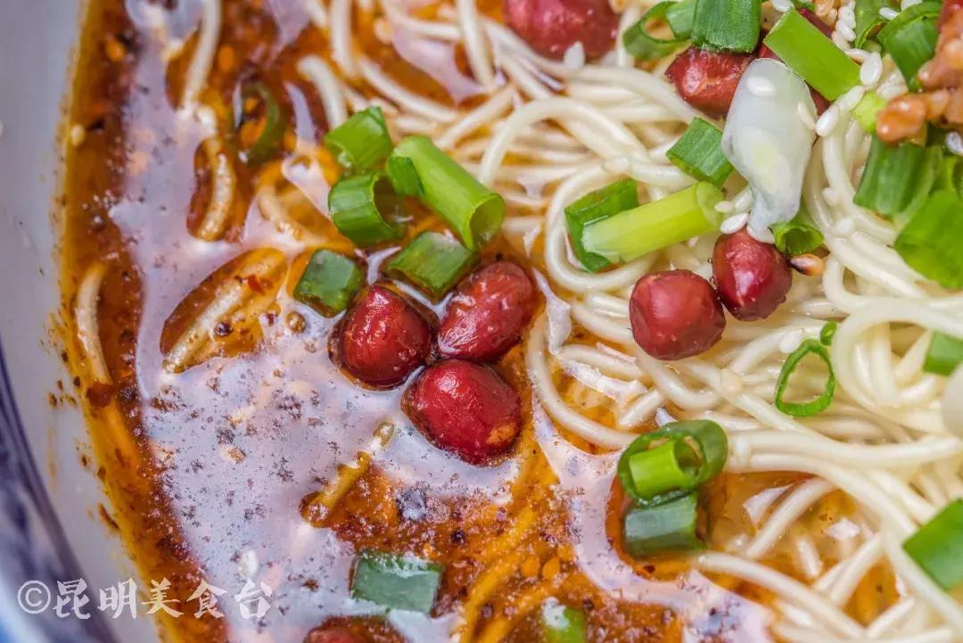 藏在昆明街巷里的10家米线店,昆明古镇米线店