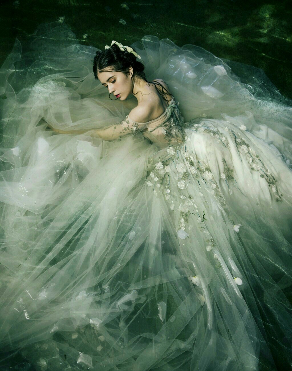 十二星座专属婚纱巨蟹座太美了,十二星座专属梦幻婚纱