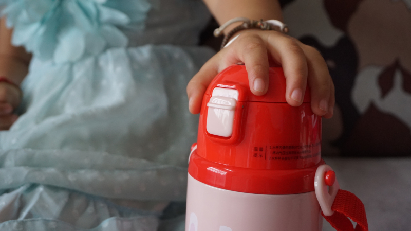 开学季儿童智能保温杯,儿童保温杯智能感应