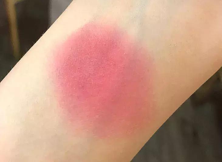 秋天最适合的化妆品,秋天必备的用品