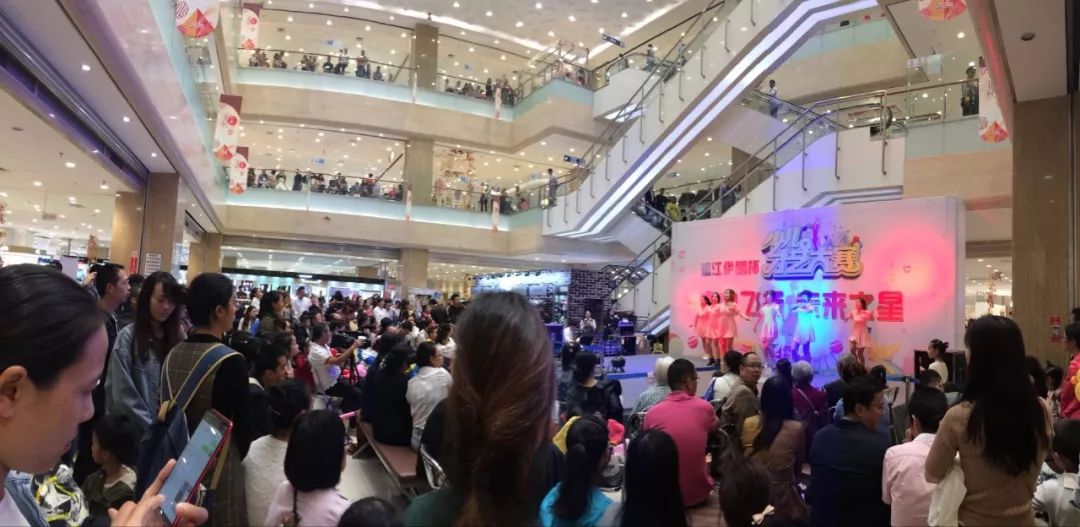 去外地旅游半路堵人,出去游玩堵在高速上怎么办