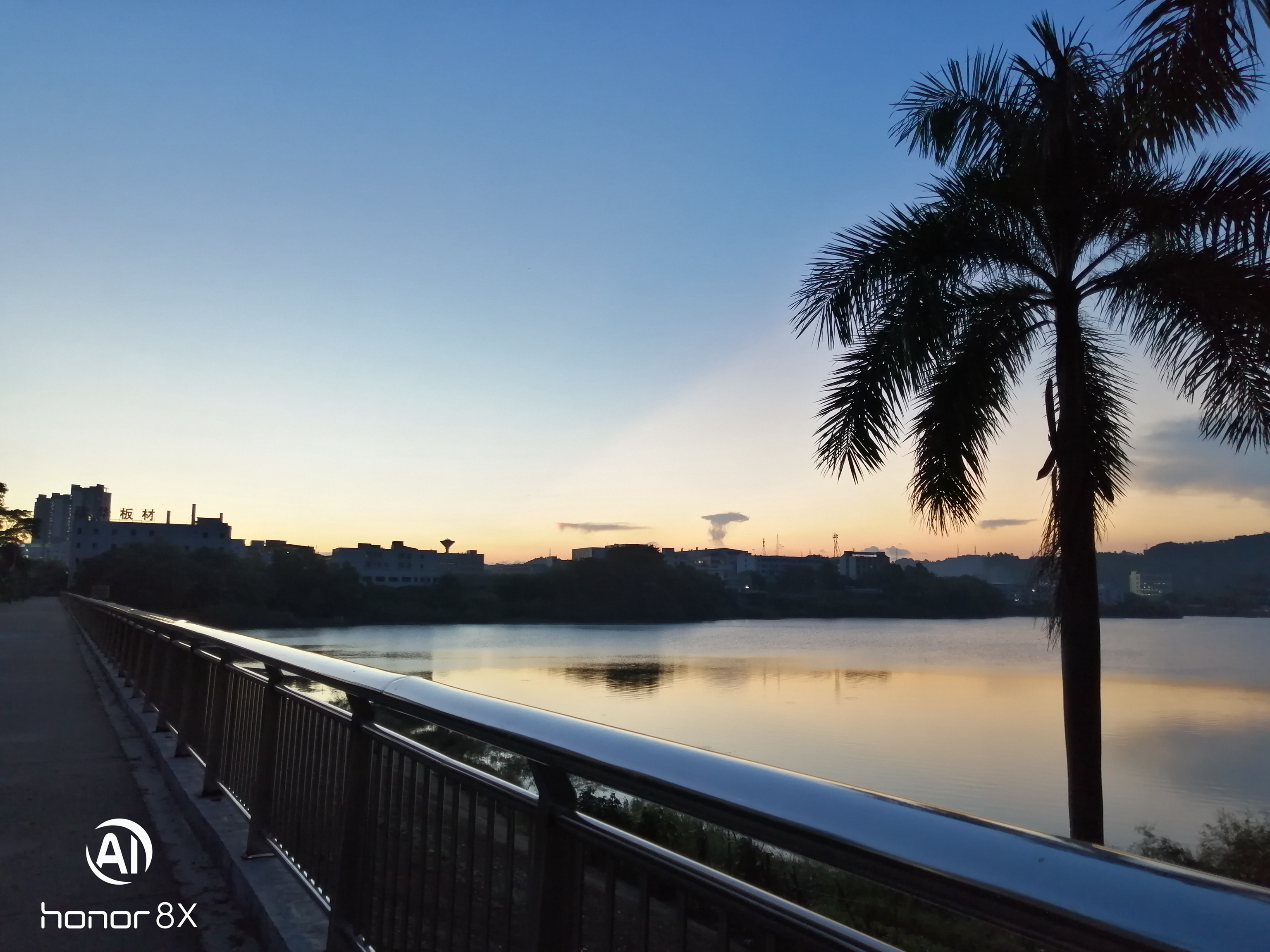 荣耀8x拍视频设置4k在哪里,荣耀8x录像有防抖功能吗