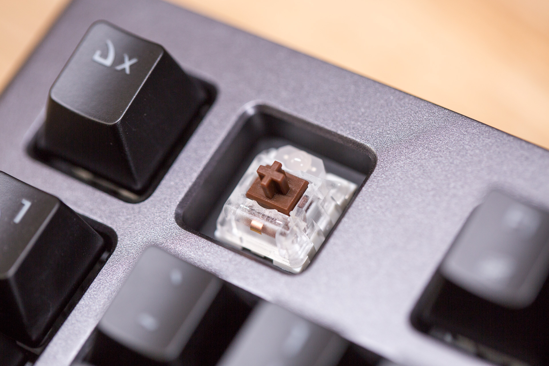 alienwarem18机械键盘和普通键盘,alienwarex15机械键盘