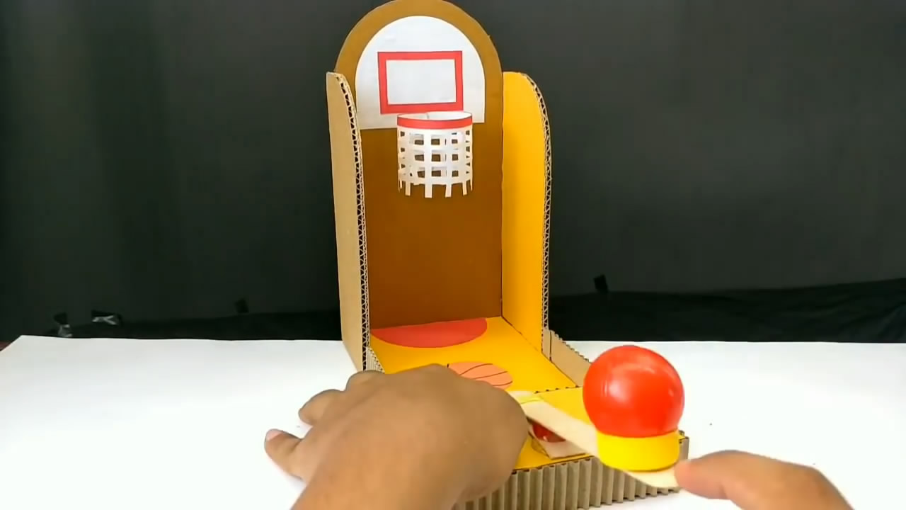 纸板玩具制作教程简易,纸板做的玩具又简单又好玩