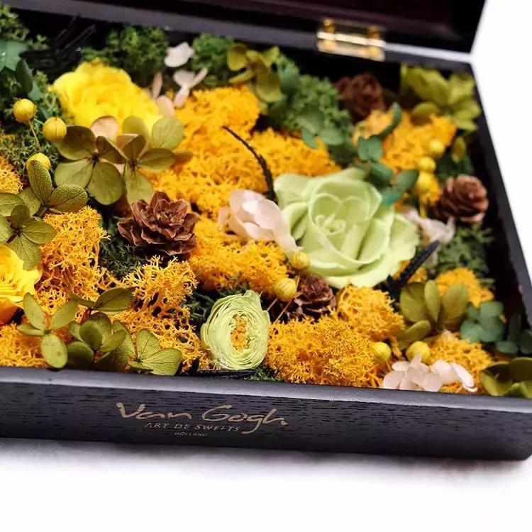 梵高全沉浸式艺术馆深圳店,梵高展厅礼品店