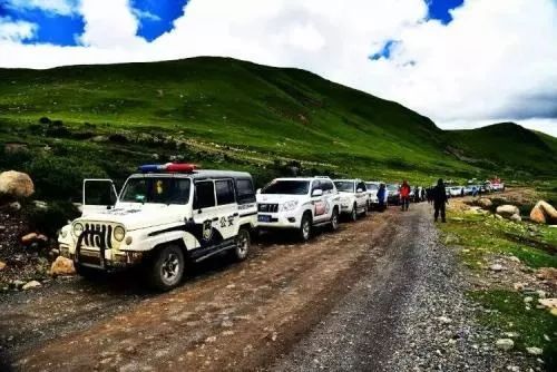 极度危险！无锡一女子非法穿越雪山左腿骨折被困3天烧内衣裤求救……