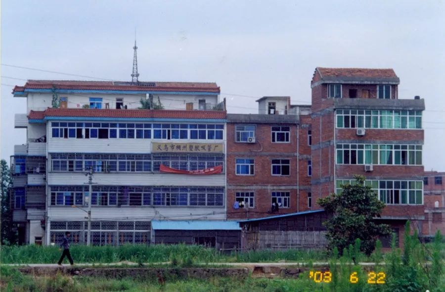 靠0.0008元利润干到全球第一，义乌吸管老板，给中国制造上了一课！