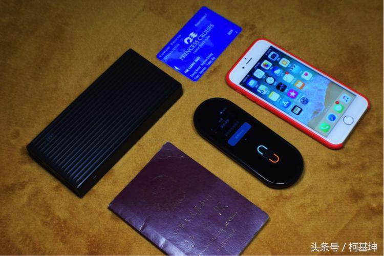 高颜值的腕语智能翻译机体验，海外最好用，翻译拾音性能出色