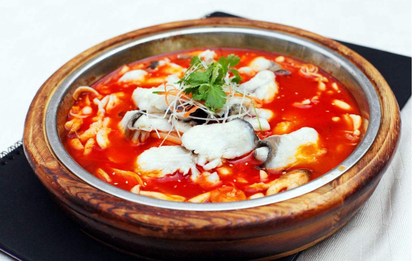 番茄这样做又酸又辣,营养又美味的番茄豆腐酸汤