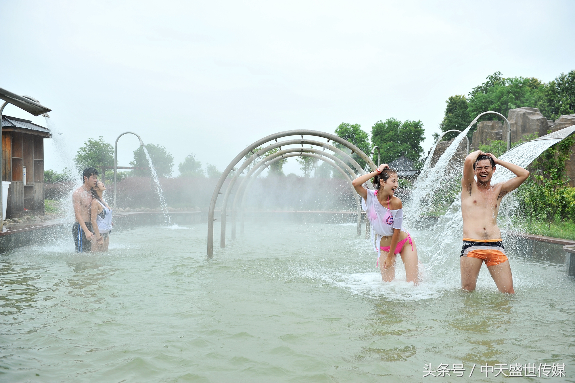 嘉鱼山湖温泉推荐,嘉鱼爱马仕