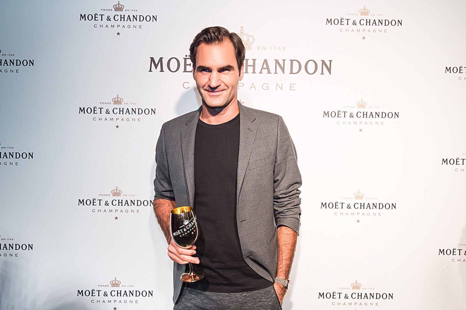 酩悦香槟与拿破仑,酩悦香槟上海新天地