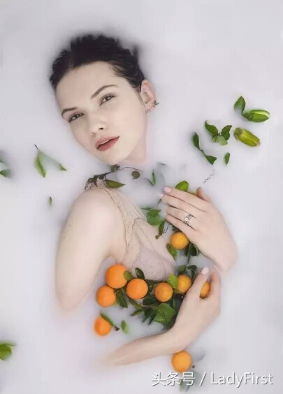 秋冬季皮肤起皮干燥补水推荐,干燥怎么变得柔顺光滑