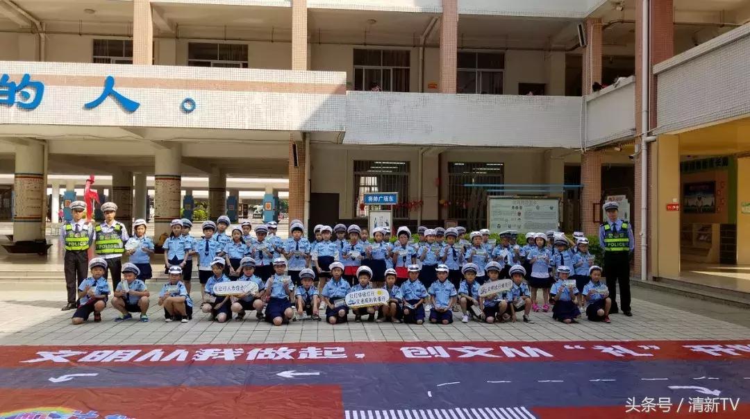 小学生当交警感受,成为交警