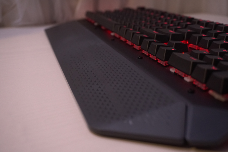 雷柏v780防水机械键盘,雷柏V580防水背光游戏机械键盘