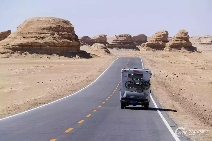 一把吉他一台车,一把吉他露营