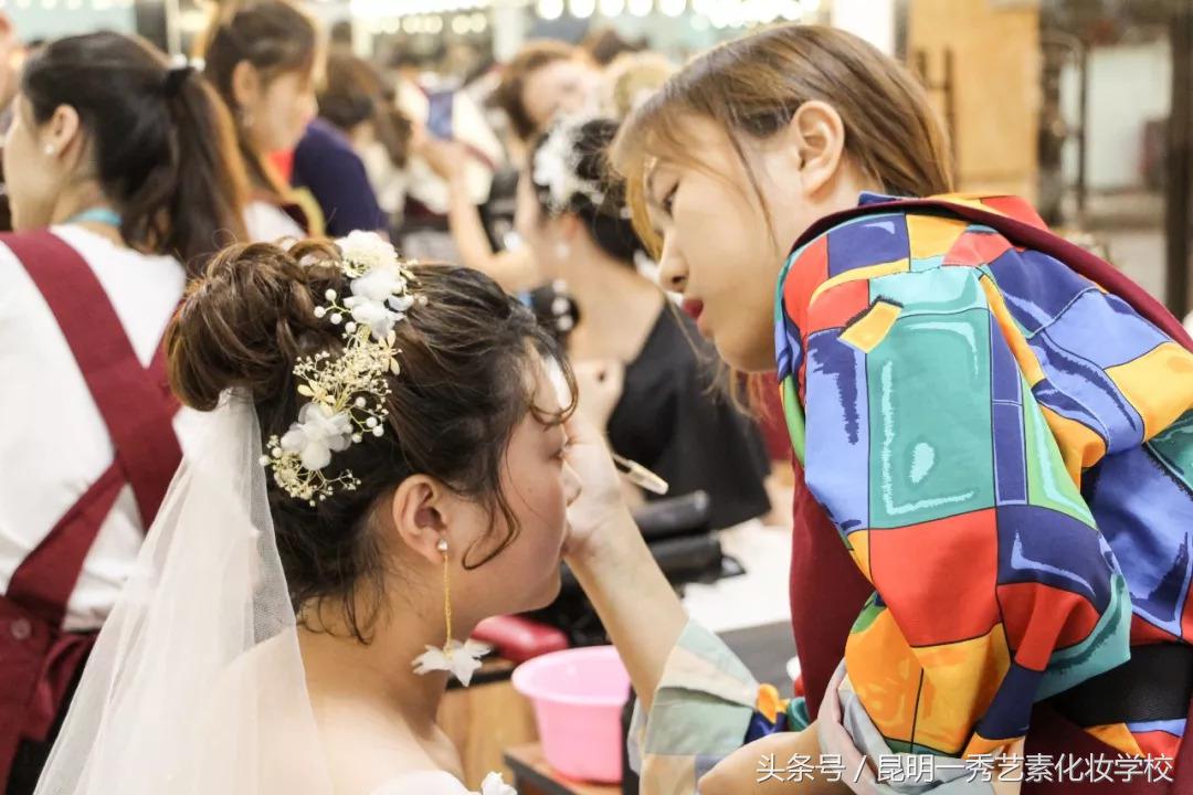 怎么一秒激怒美术生,如何一秒钟惹怒女生