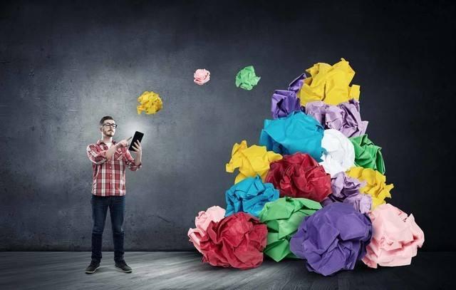 *弹子**短信恢复上架，却成垃圾短信聚集地；谷歌被监管机构“威胁”