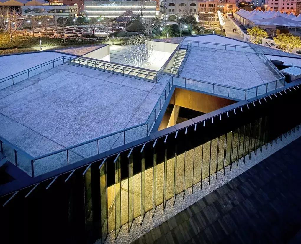 星巴克台湾,台湾星巴克复古