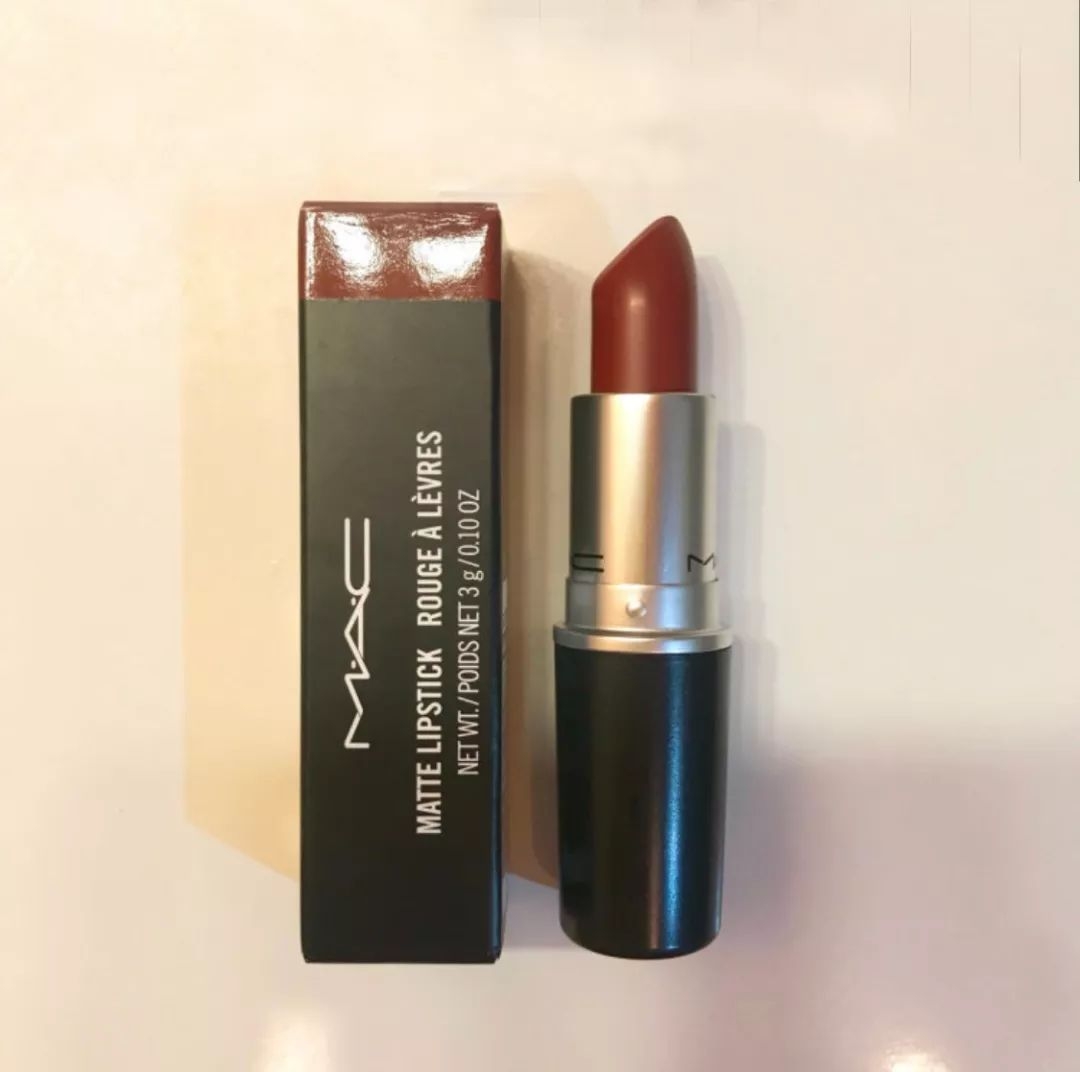 mac值得买哪些色号 (mac最近流行什么色号)