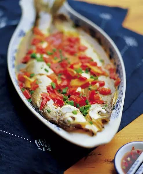 古镇旅游美食推荐,去古镇吃好吃的