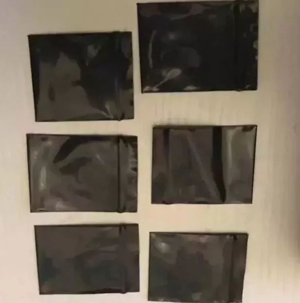 小小邮票居然是比*头丸摇**狠3倍的新型*品毒**,留学*党**务必要警惕