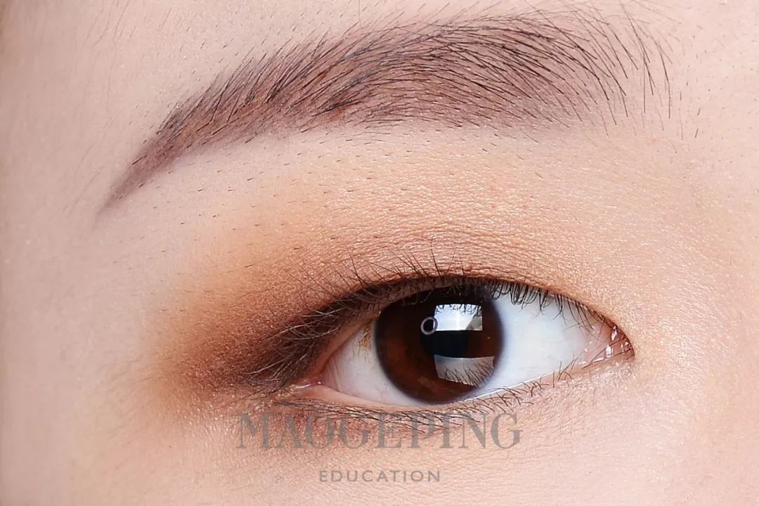 单眼皮不画眼线只画眼影好看吗,同样的单眼皮为啥觉得你的好看