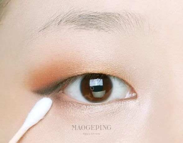 单眼皮不画眼线只画眼影好看吗,同样的单眼皮为啥觉得你的好看