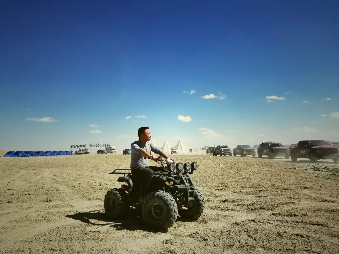“失联”的2天里，车叔竟完成对美式皮卡生活的所有幻想