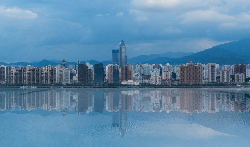 这家温州本土企业跻身全球第二大童装公司，加码布局童品市场