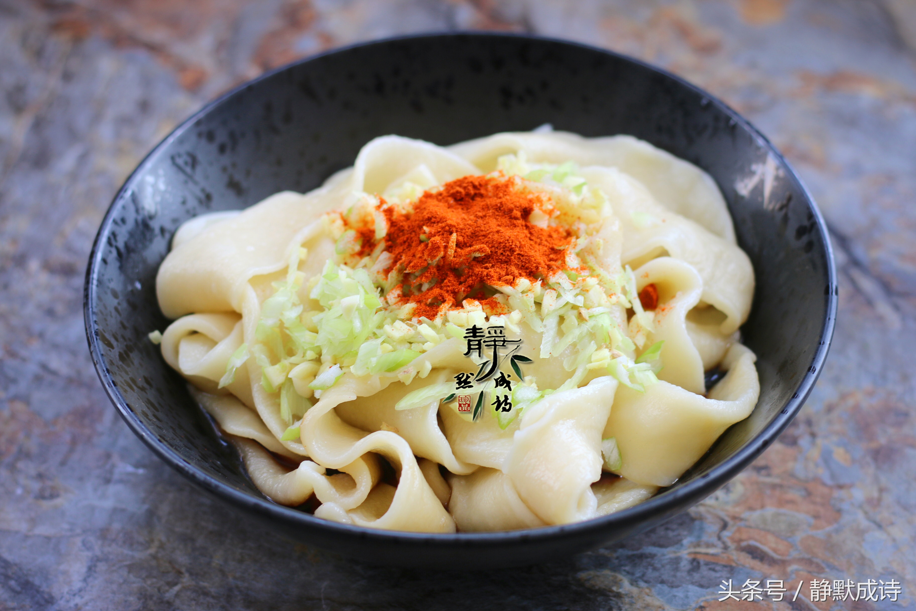 油泼面的家常做法需要过水吗,油泼面的10种做法