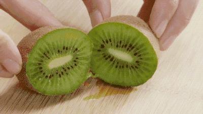 你可能没吃到过好吃的猕猴桃,再也没吃过整个的猕猴桃