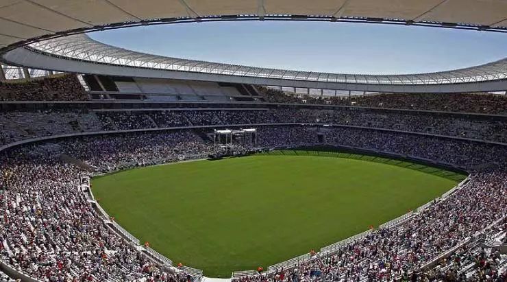 世界十大球场排名榜,世界上最好看的世界杯足球场排名