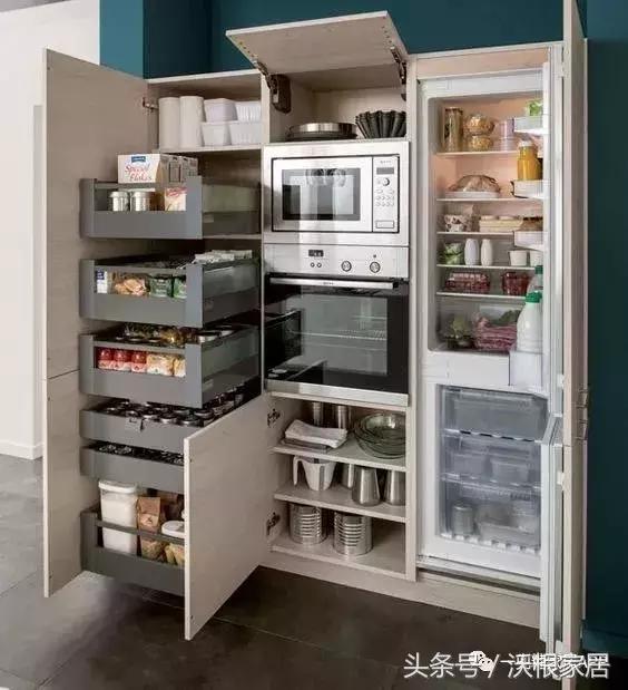 鸡肋厨房神改造，效果堪比整（huan）容（tou）