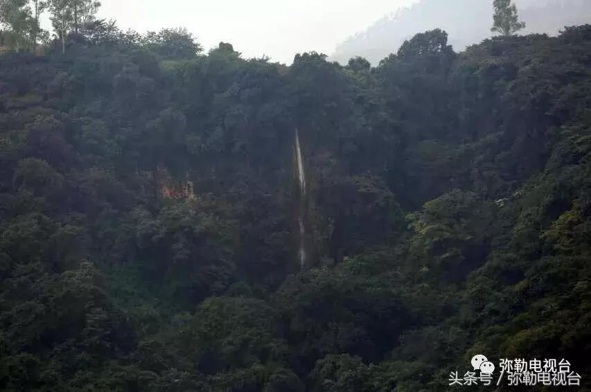 云南红河弥勒瀑布,弥勒滴水滩瀑布