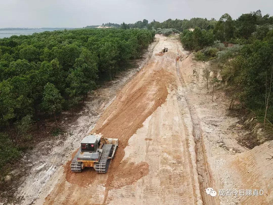 茂名露天矿环湖规划设想,茂名露天矿重大项目开工