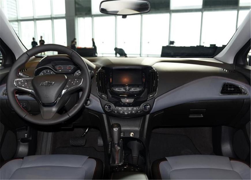 大黄蜂车型最新款,大黄蜂新款老款对比