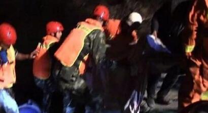 粉色花海被踩踏,花海遭践踏