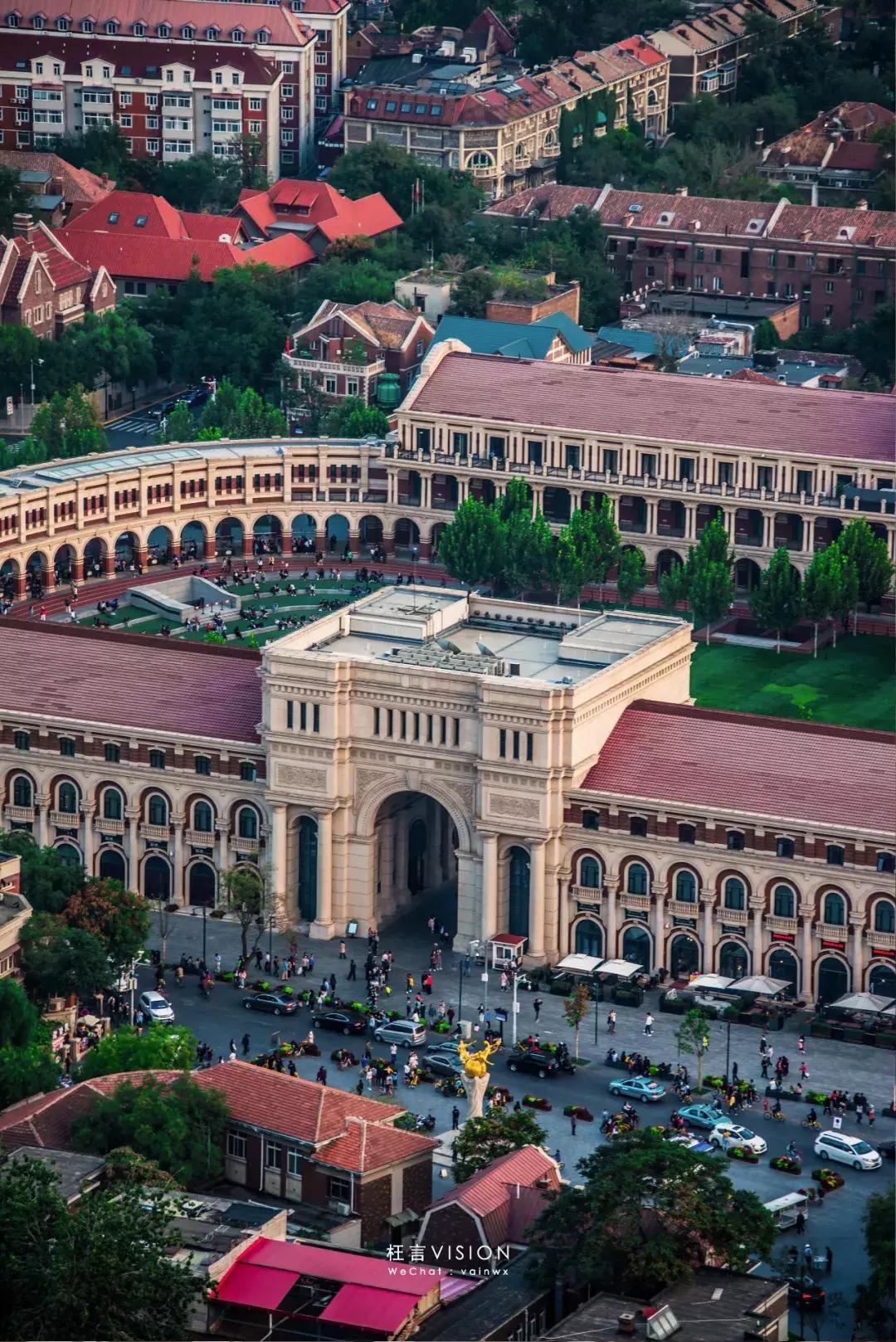 八十载体育圣地，新世纪民园广场