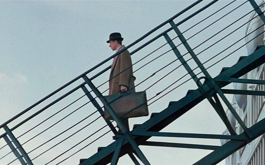 《海上钢琴师》:沉浸在自己的音乐中,同时也禁锢在自己的世界里