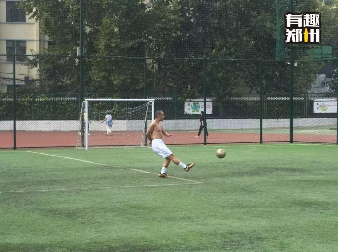 再也聚不齐那些老友,致曾在郑州市体育场踢球的少年们