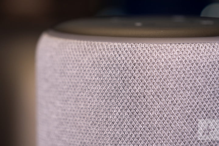 更大更聪明响亮EchoPlus让Alexa听起来比以前更好