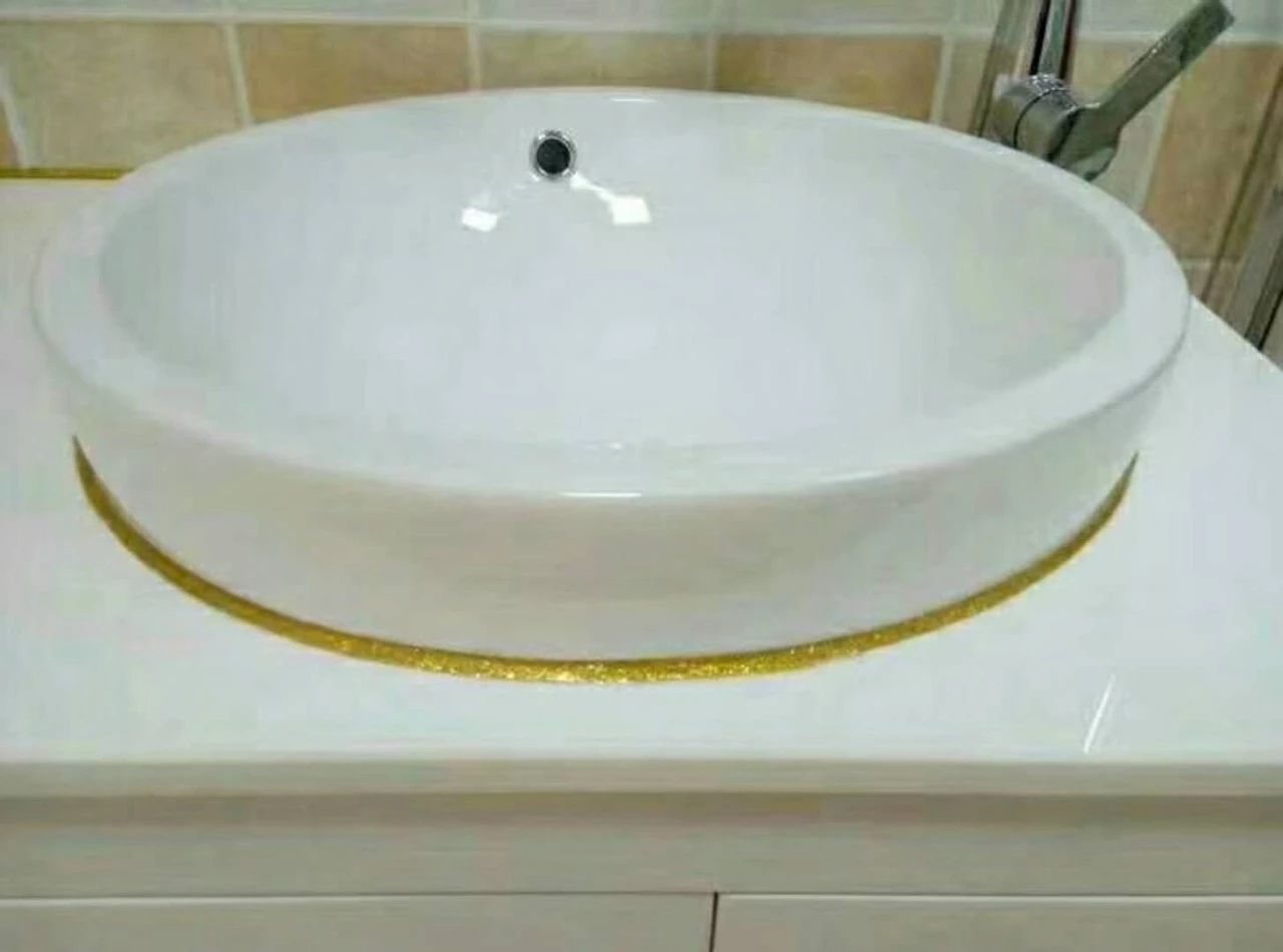 哪种玻璃胶防水不发霉,卫生间用什么玻璃胶不发霉